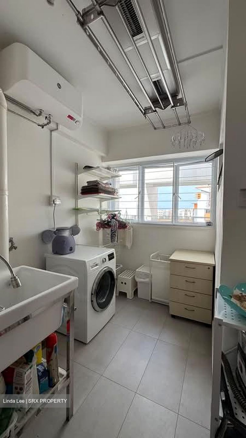 Blk 680A Jurong West Central 1 (Jurong West), HDB Executive #588107091